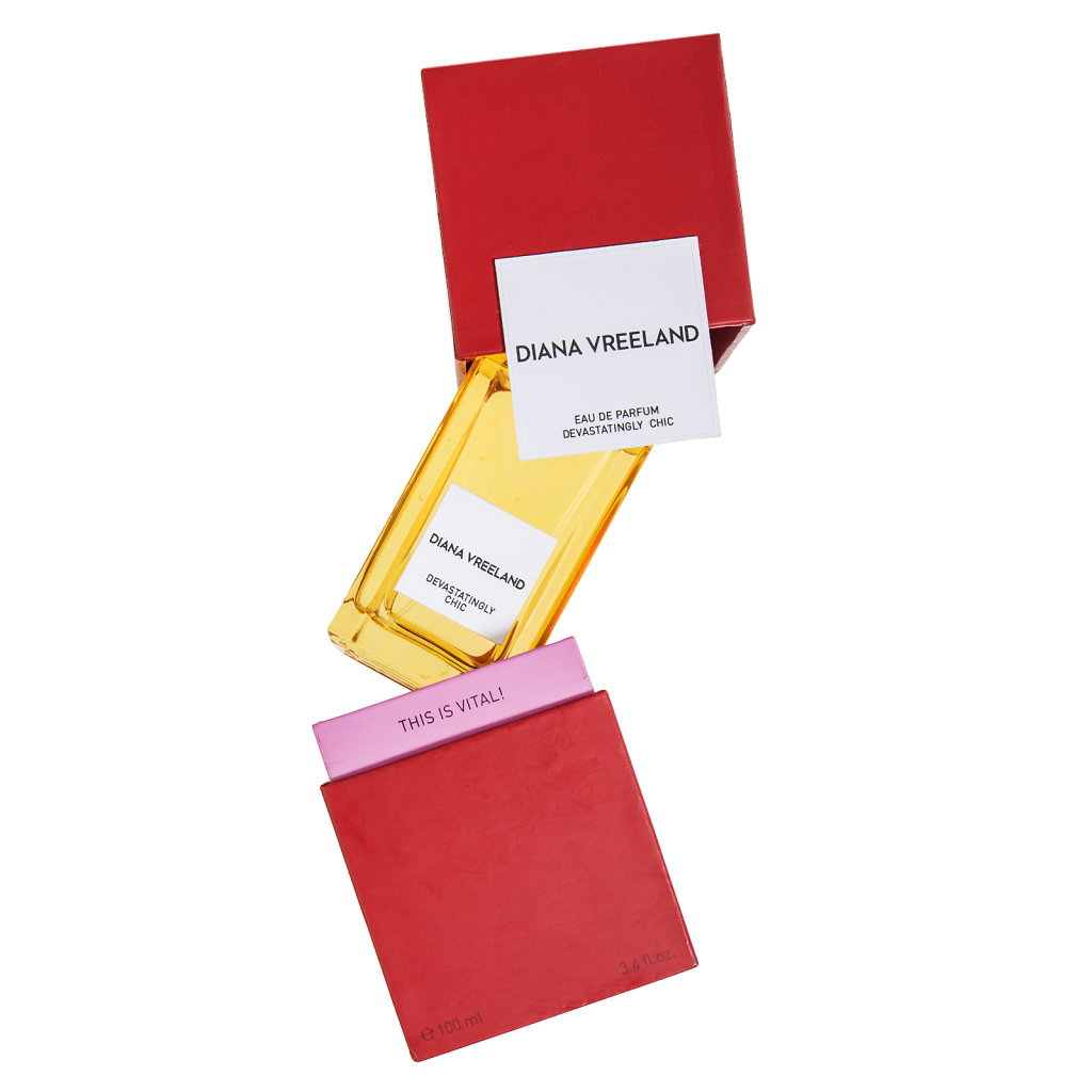 BEA-DIANA-VREELAND-PARFUM-DEVASTATINGLY-CHIC-OR-ROUGE-1.jpg